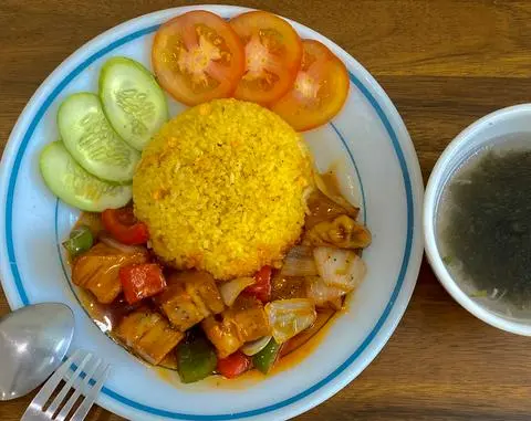 Hình ảnh Cơm sườn xào chua ngọt 
