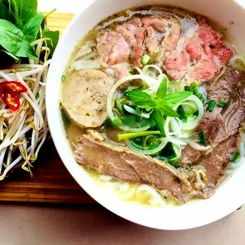 Hình ảnh Phở tái - bò viên