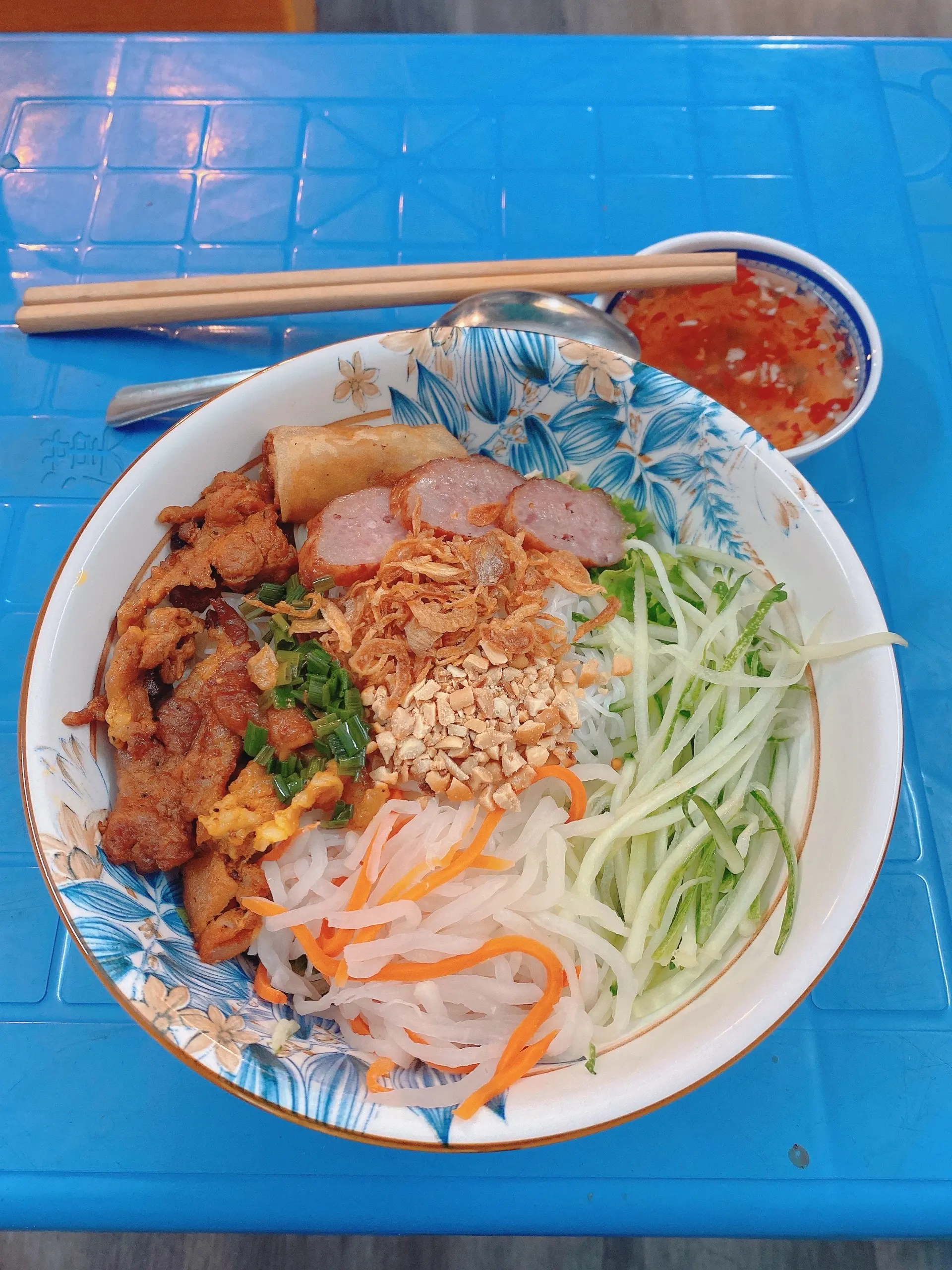 Hình ảnh bún nem nướng
