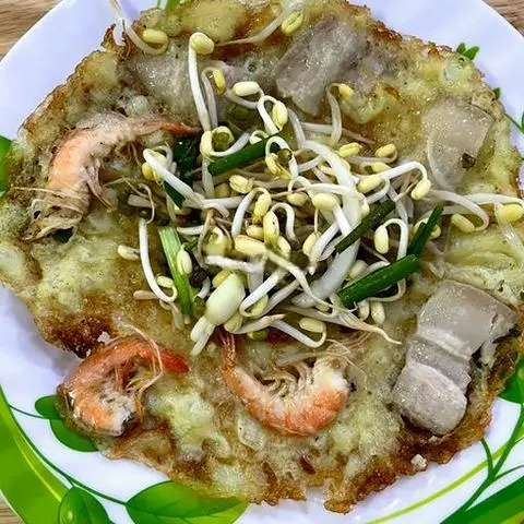 Hình ảnh Bánh xèo nhân thịt heo và tôm 