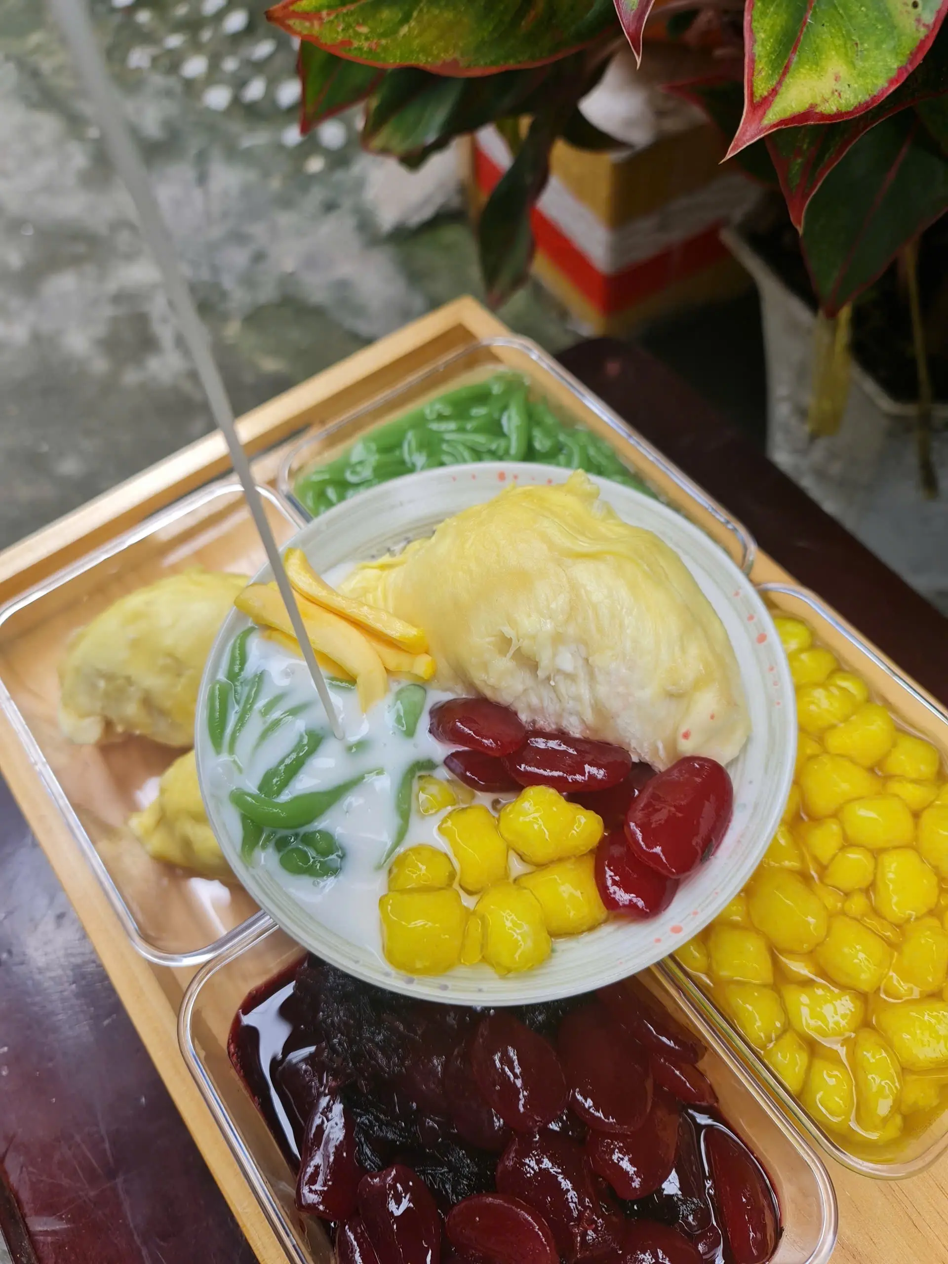 Hình ảnh CHÈ THÁI SẦU RIÊNG 
