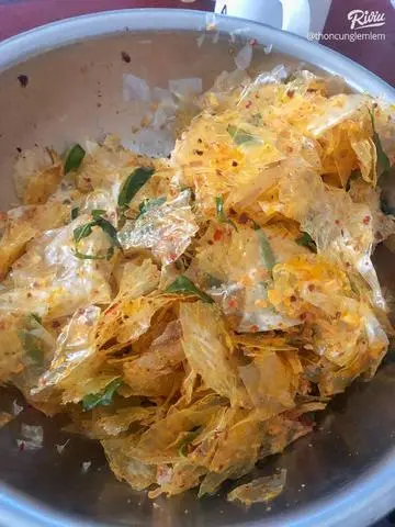 Hình ảnh Bánh tráng sate tỏi trứng lòng đào?️
