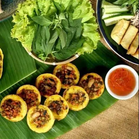 Hình ảnh Bánh khọt nhân nấm
