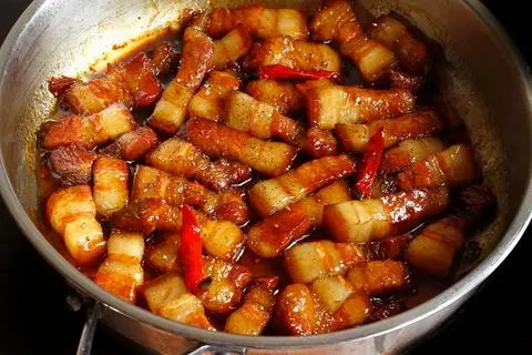 Hình ảnh Cơm thịt kho tiêu