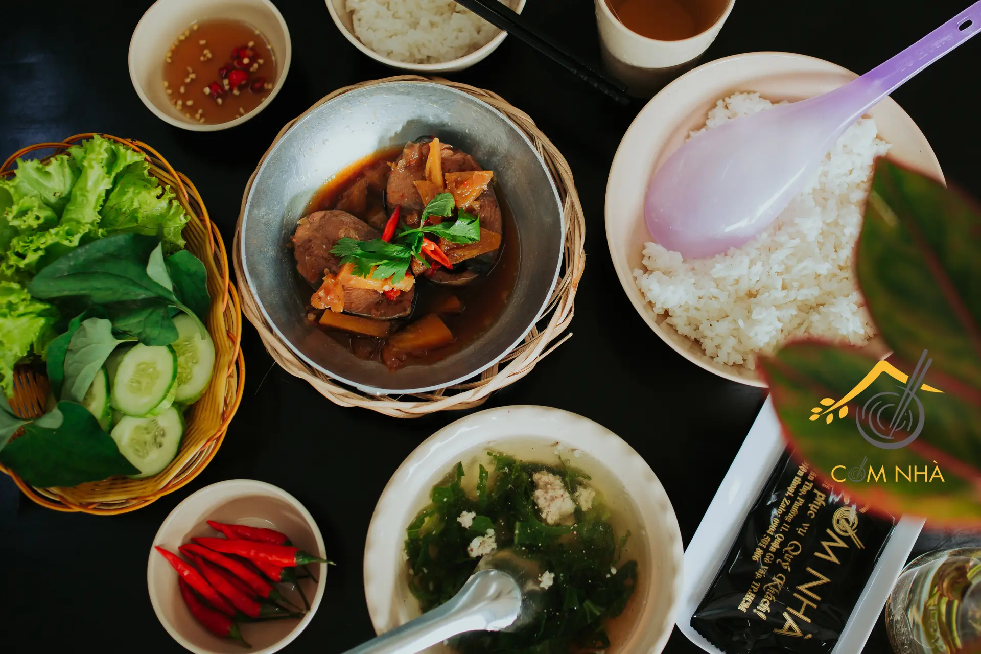 Hình ảnh Cơm Cá Ngừ Kho Thơm