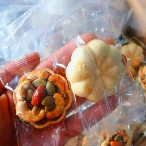 Hình ảnh Bánh bông mai mix hạt dinh dưỡng 500g