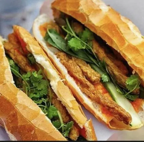 Hình ảnh Bánh Mì Chả Cá Mối Vũng Tàu