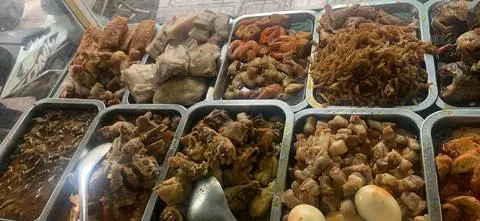 Hình ảnh Cơm canh măng chua đầu cá lóc