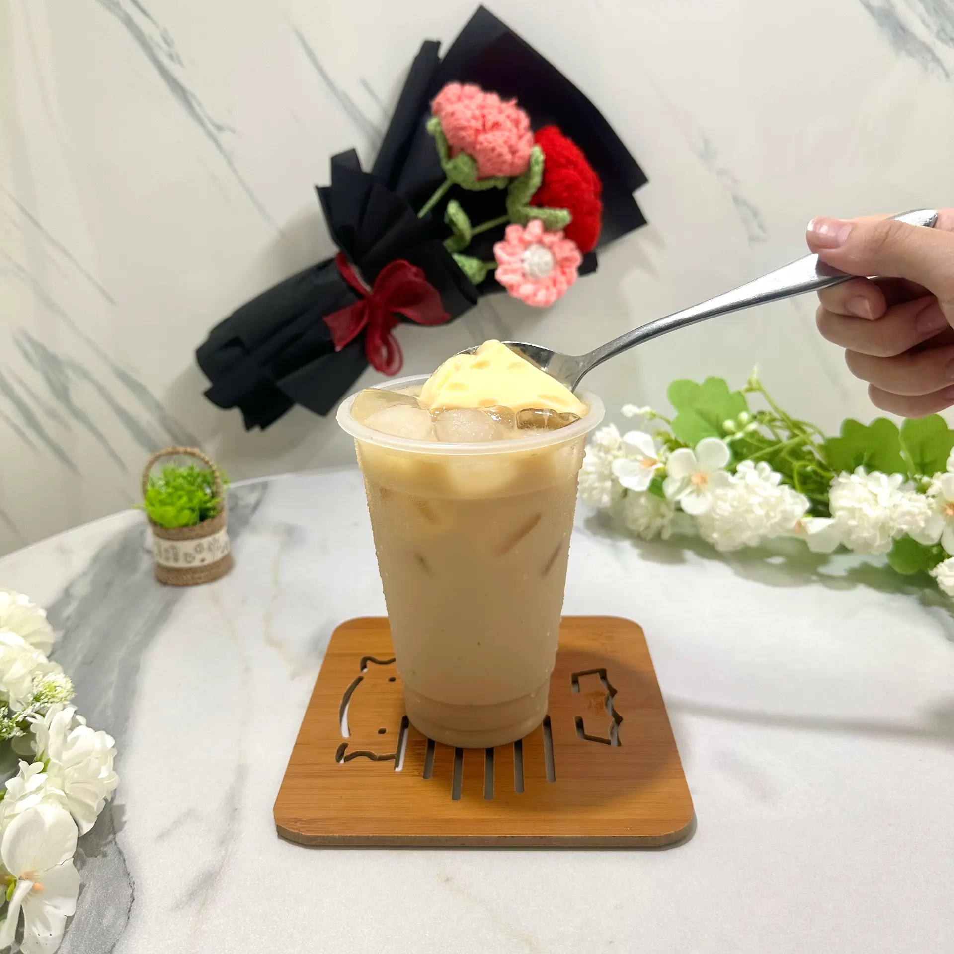 Hình ảnh Trà sữa phô mai tam giác to
