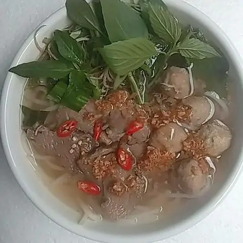 Hình ảnh Bún Bò Huế Thịt Nạm Bò Viên