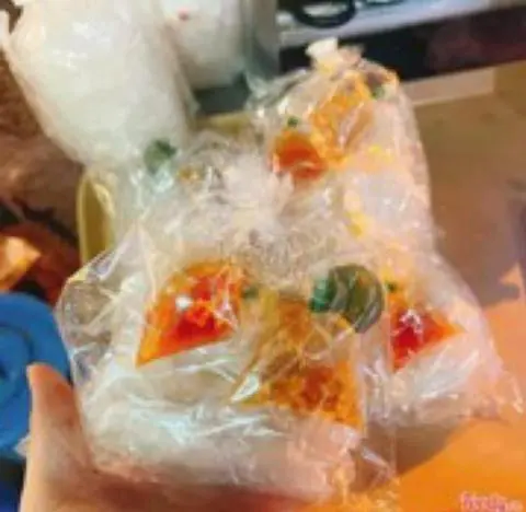 Hình ảnh Bánh tráng sate muối nhuyễn tỏi phi 