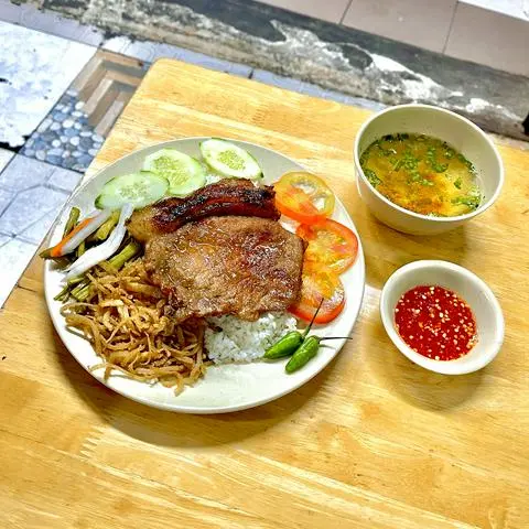 Hình ảnh Cơm Sườn Bì