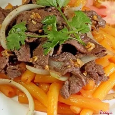Hình ảnh Nui sốt bò trứng