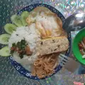 Hình ảnh cơm bì chả ốp la