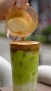 Hình ảnh sinh tố bơ cà phê 