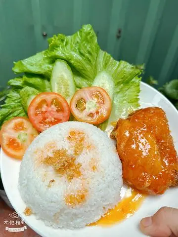 Hình ảnh Cơm Má Đùi Mắm Tỏi