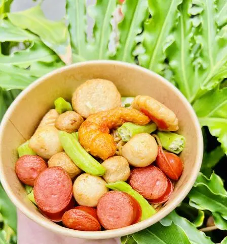 Hình ảnh Mì trộn siêu mì - cá viên tổng hợp