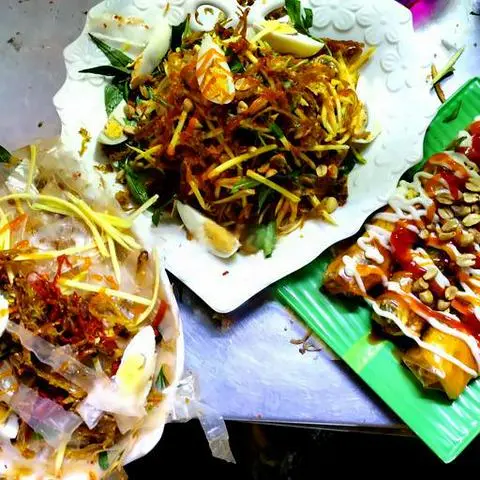 Hình ảnh Combo Best Seller Trộn-Cuốn-Gỏi Xoài-2 Muối Tắc