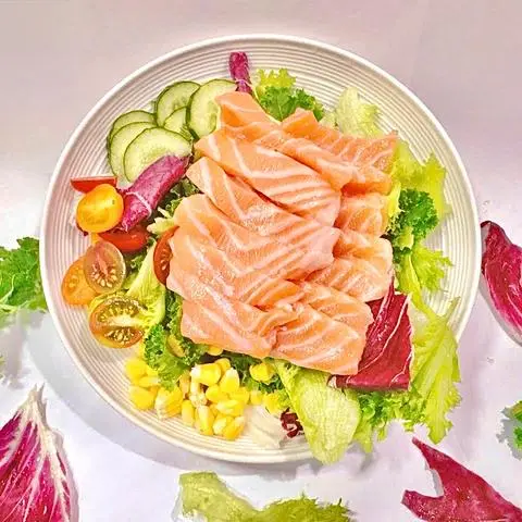 Hình ảnh 최고급 노르웨이산 생연어 샐러드 / Salmon salad / Salad cá hồi NAUY