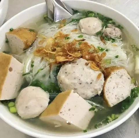 Hình ảnh Bún Mọc Chả Lụa Chả Chiên 