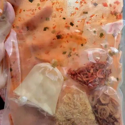 Hình ảnh Bánh tráng bơ chà bông