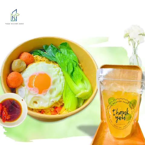 Hình ảnh Mì trộn trứng ốp la + Trà tắc