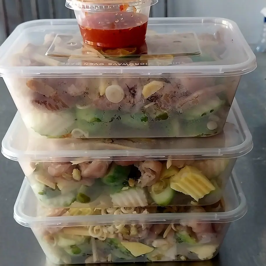 Hình ảnh Chân Gà Rút Xương Sả Tắc Lắc Cốc Xoài 