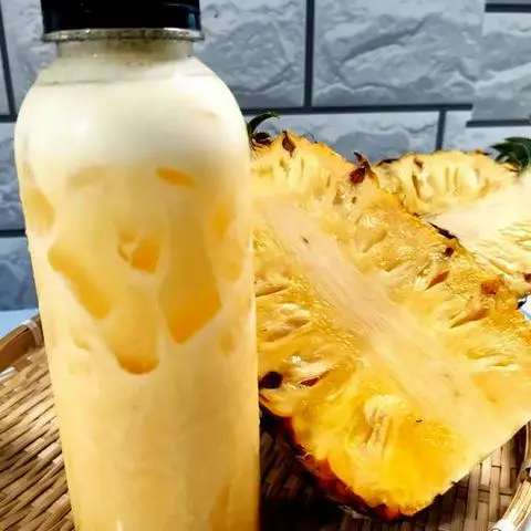 Hình ảnh Nước Ép Thơm (Chai 330ml)