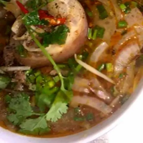 Hình ảnh Bún bò giò