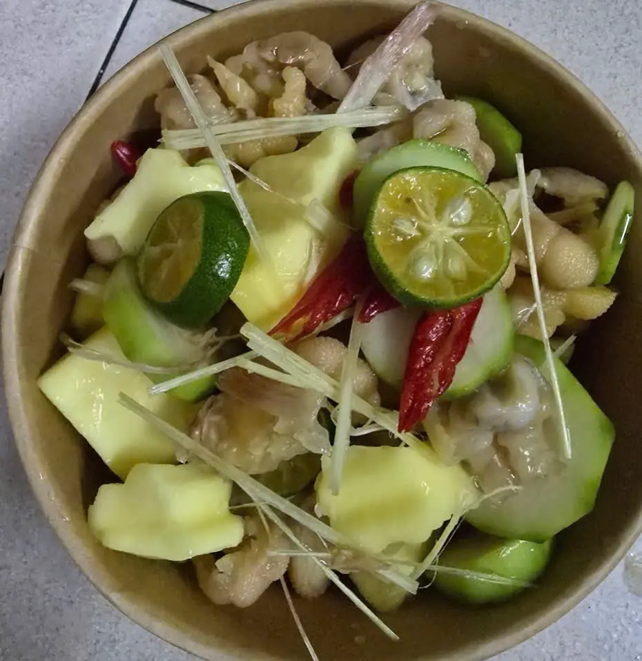 Hình ảnh Chân Gà Ngâm Sả Tắc - M 