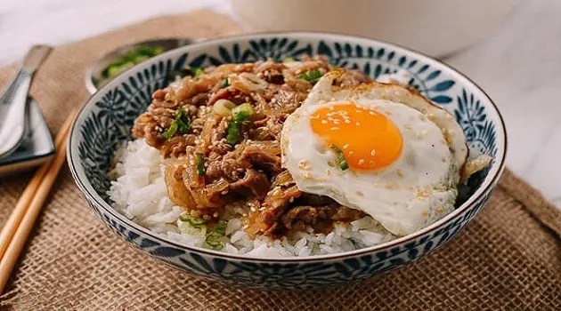 Hình ảnh Cơm xào bò trứng