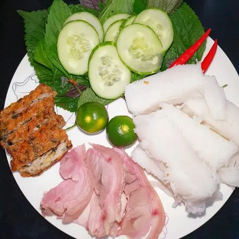 Hình ảnh Bún - đậu - thịt - chả ốc