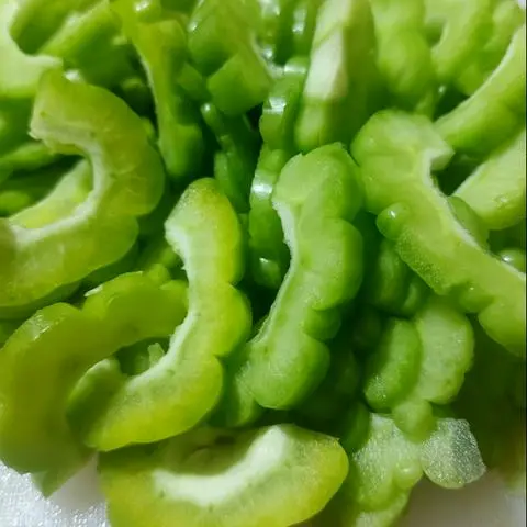 Hình ảnh Khổ qua chà bông chay
