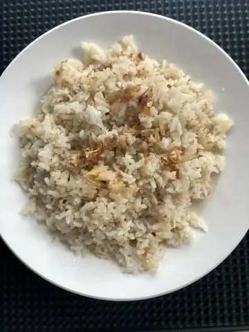 Hình ảnh Cơm chiên ăn thêm - cơm chiên cháy tỏi