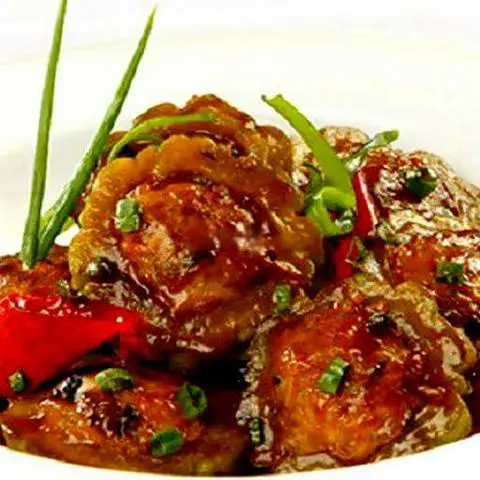 Hình ảnh Cơm Khổ Qua Nhồi Thịt Kho Tiêu