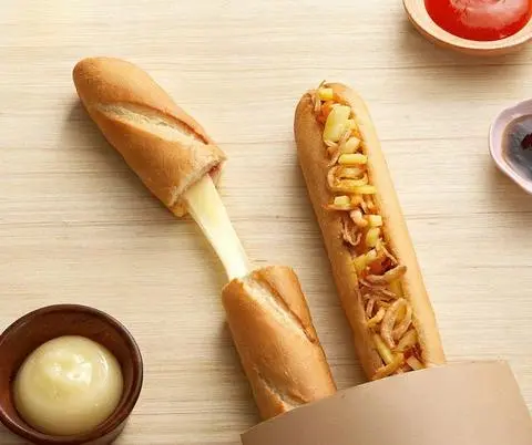 Hình ảnh Bánh mì que gà xé phô mai