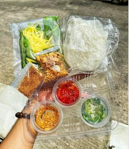Hình ảnh bánh tráng mỡ hành tự trộn