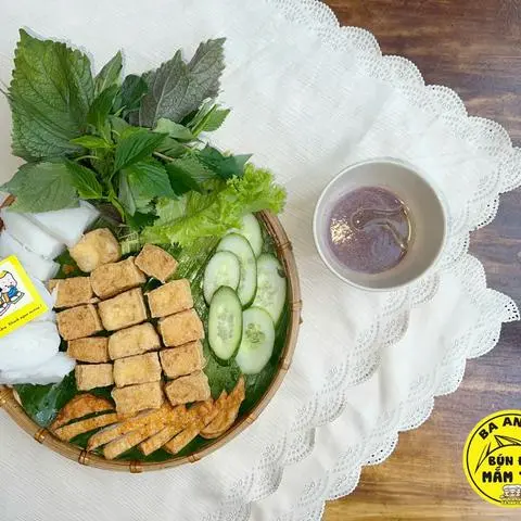 Hình ảnh Bún đậu chả mực