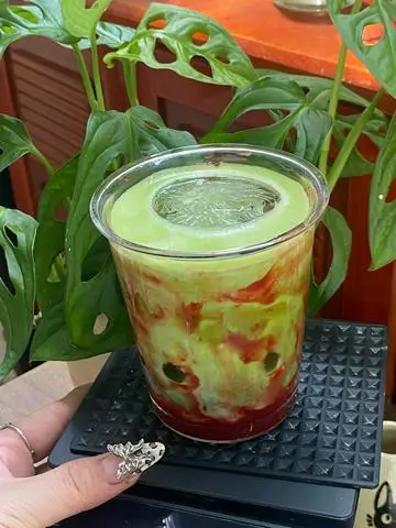 Hình ảnh Strawberry Matcha Latte