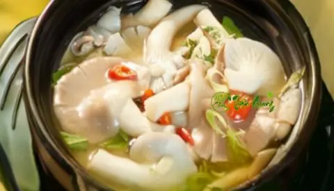 Hình ảnh nấm bào ngư hấp sả ("Steamed Clams with Lemongrass and Chilli")