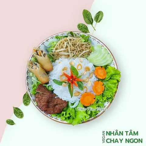Hình ảnh Bún thịt nướng chả giò thuần chay