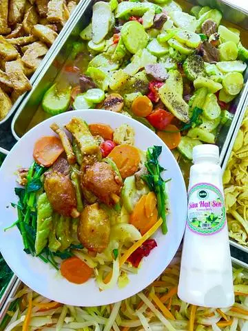 Hình ảnh Cơm Chay Thập Cẩm + Sườn Dừa 3 Cục  + Sữa Hạt Sen
