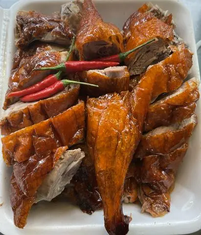 Hình ảnh Vịt quay 1/2 con