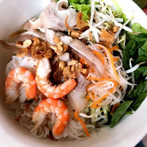 Hình ảnh Bún Mắm Nêm Tôm - Tai Heo