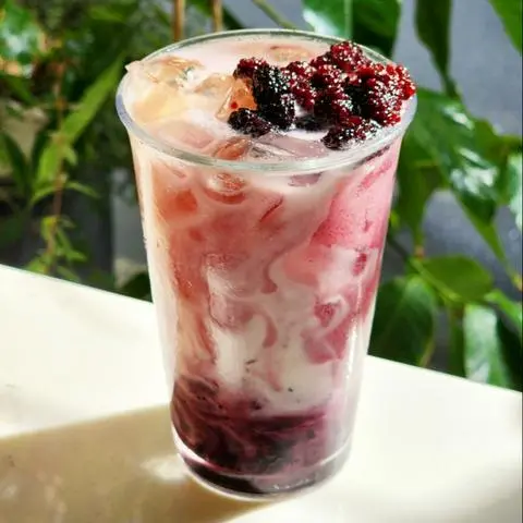 Hình ảnh Sữa chua dâu mix