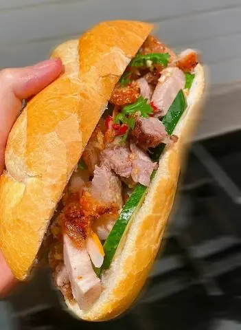 Hình ảnh Bánh mì heo quay