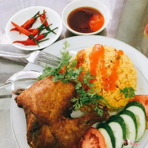 Hình ảnh Cơm Gà Xối Mỡ
