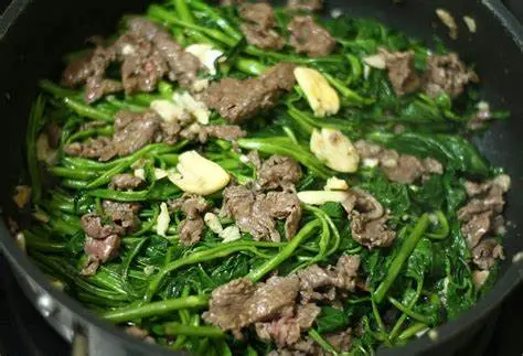 Hình ảnh rau muống xào thịt bò 