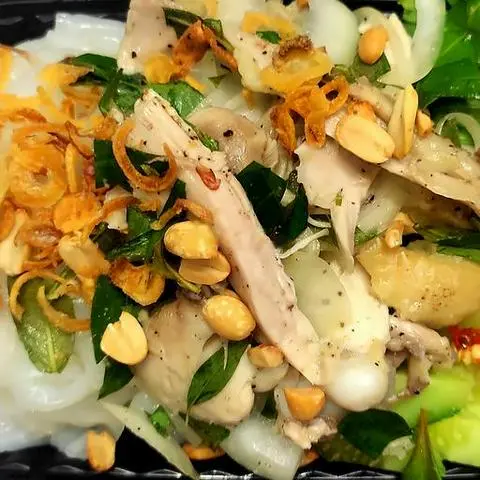 Hình ảnh Bánh Ướt Gà Xé