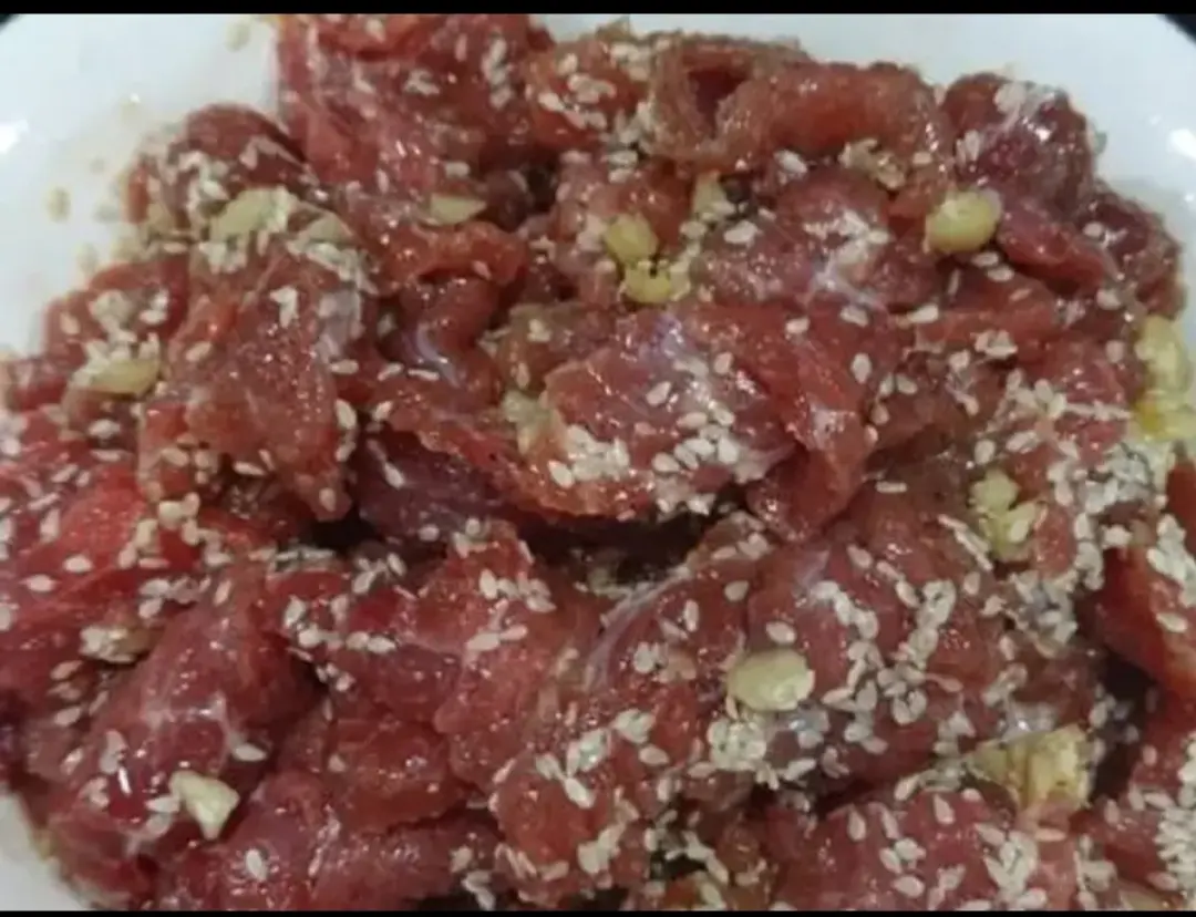 Hình ảnh Thịt bò né thêm 